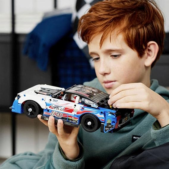 LEGO Technic NASCAR Next Gen Chevrolet Camaro ZL1, 42153