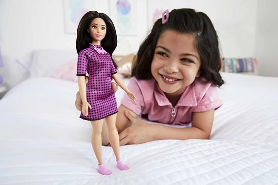 Barbie - Fashionistas Bambola Curvy, Capelli Neri
