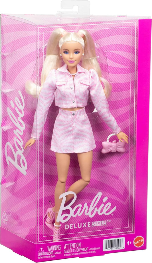Barbie - Deluxe Style n. 9, bambola dai capelli biondi con outfit in denim rosa